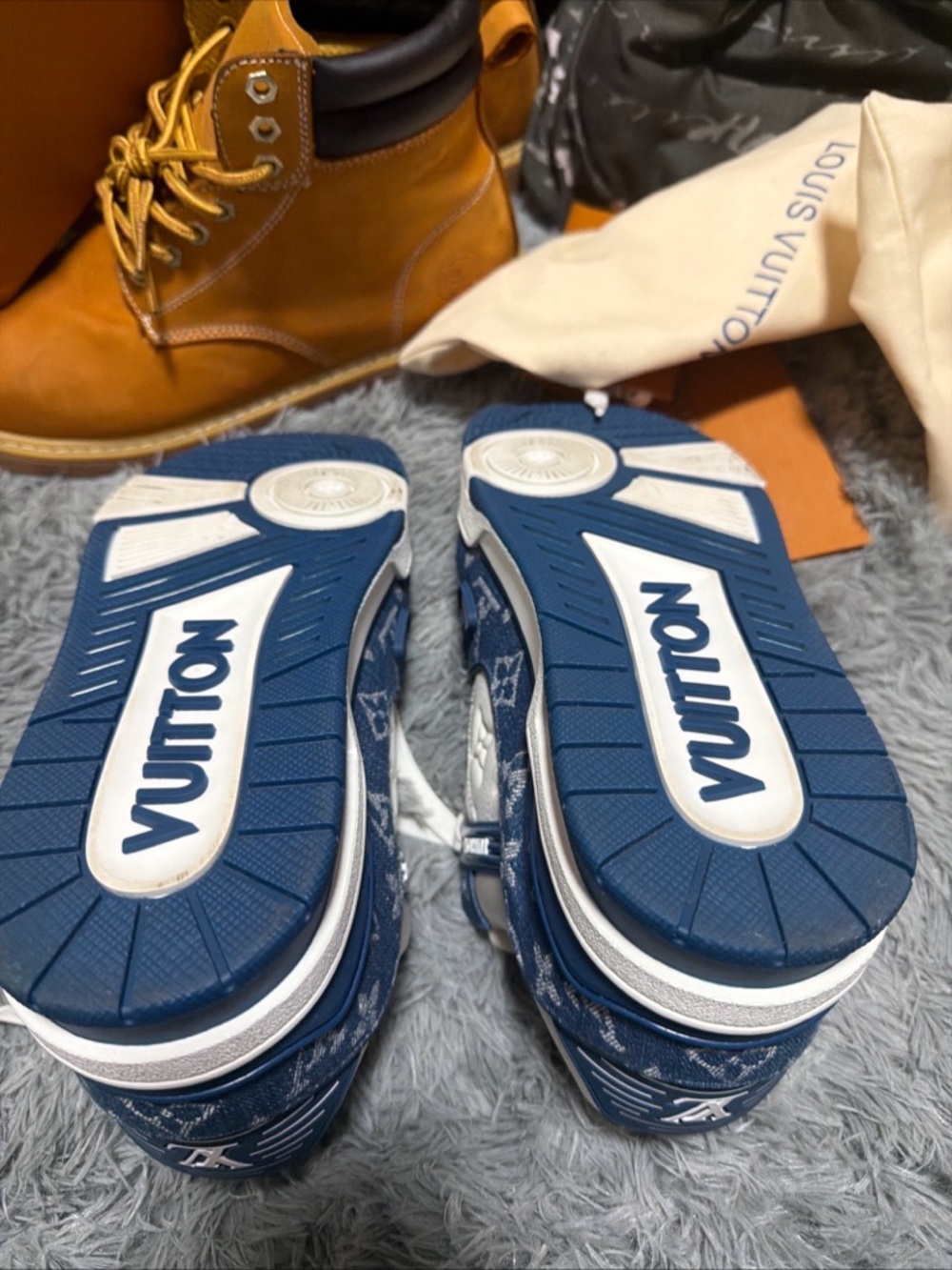 Louis Vuitton Men’s Navy Blue & White Monogram Low-Top Sneakers - Picture 5 of 7